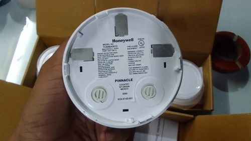 Honeywell TC806B3013 Smoke Detector